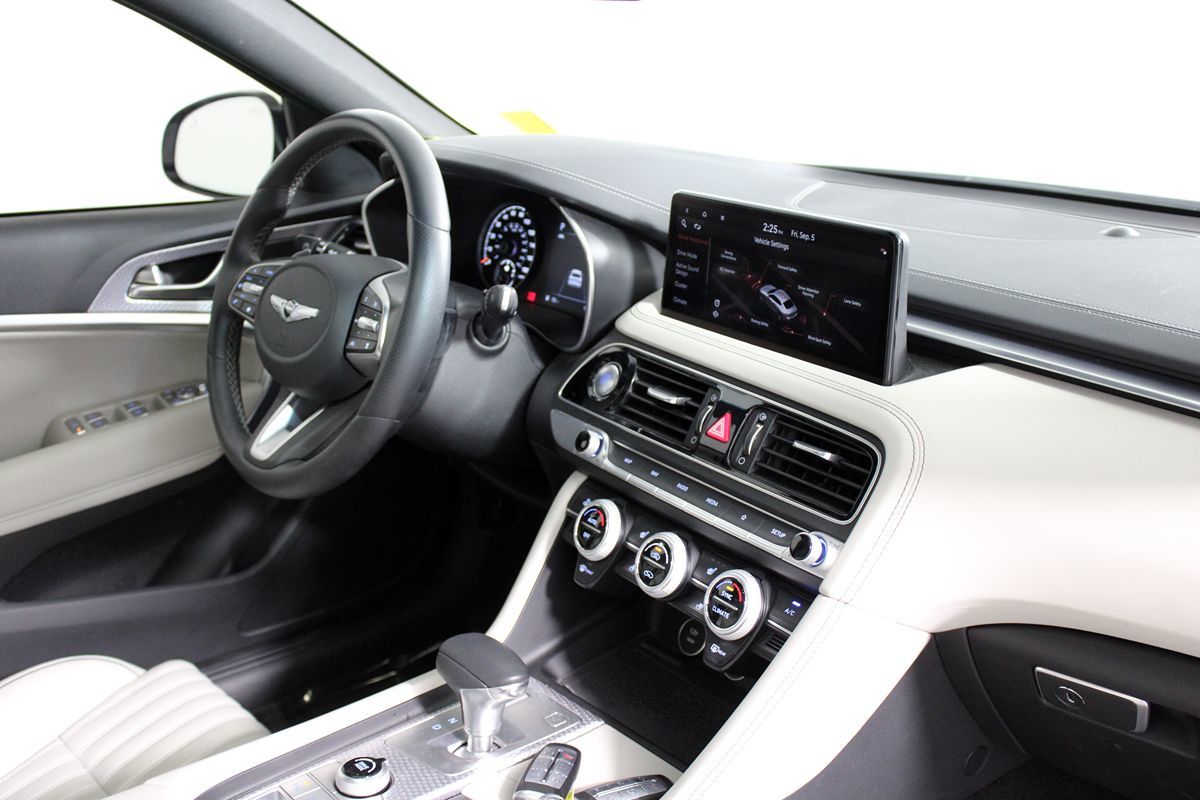 2023 Genesis G70 2.0T Sport Prestige photo 19