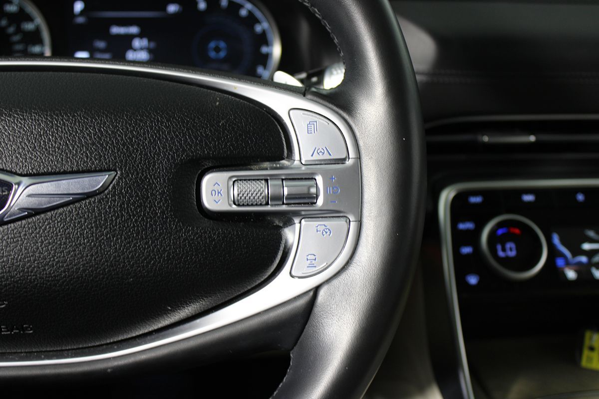 2023 Genesis GV80 Advanced photo 11