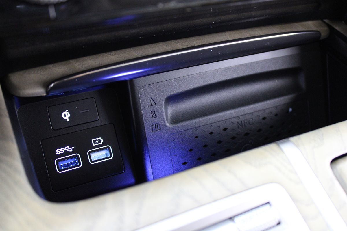 2023 Genesis GV80 Advanced photo 17