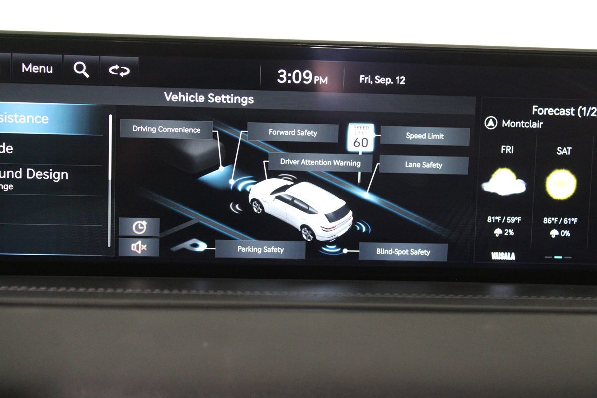 2023 Genesis GV80 Advanced photo 21