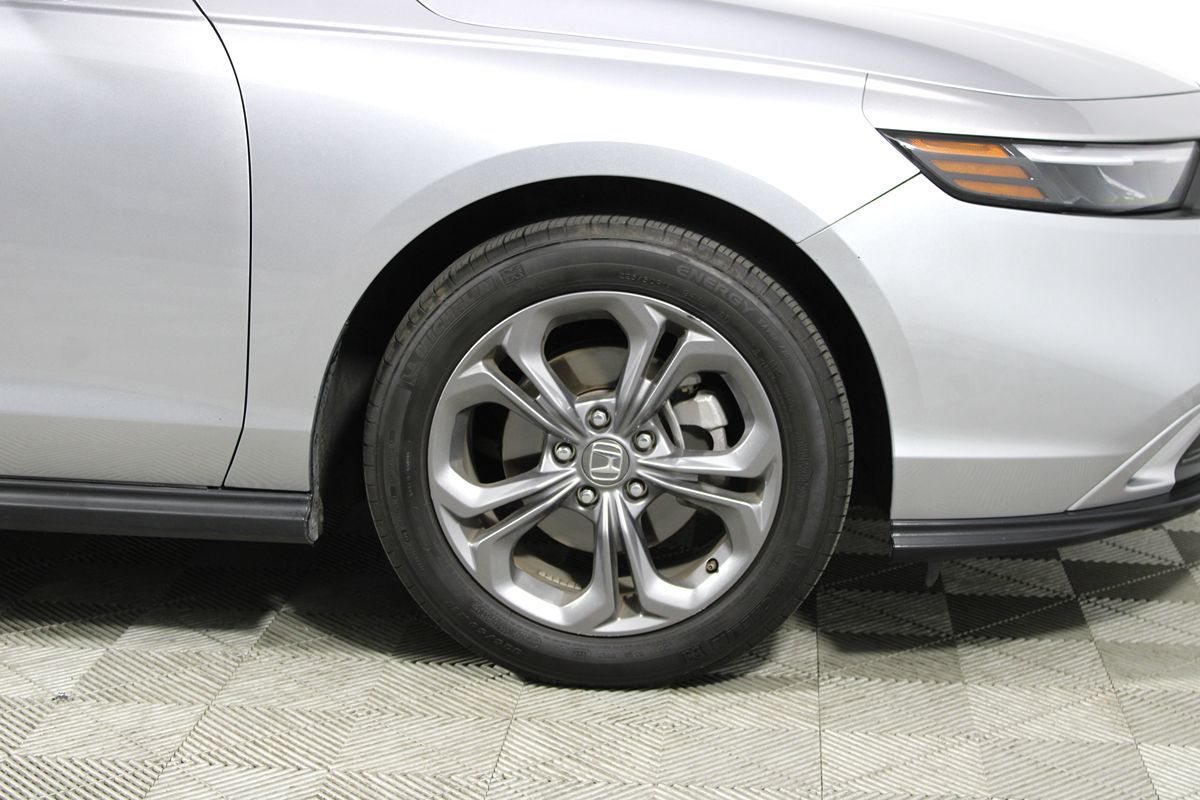 2024 Honda Accord EX photo 32