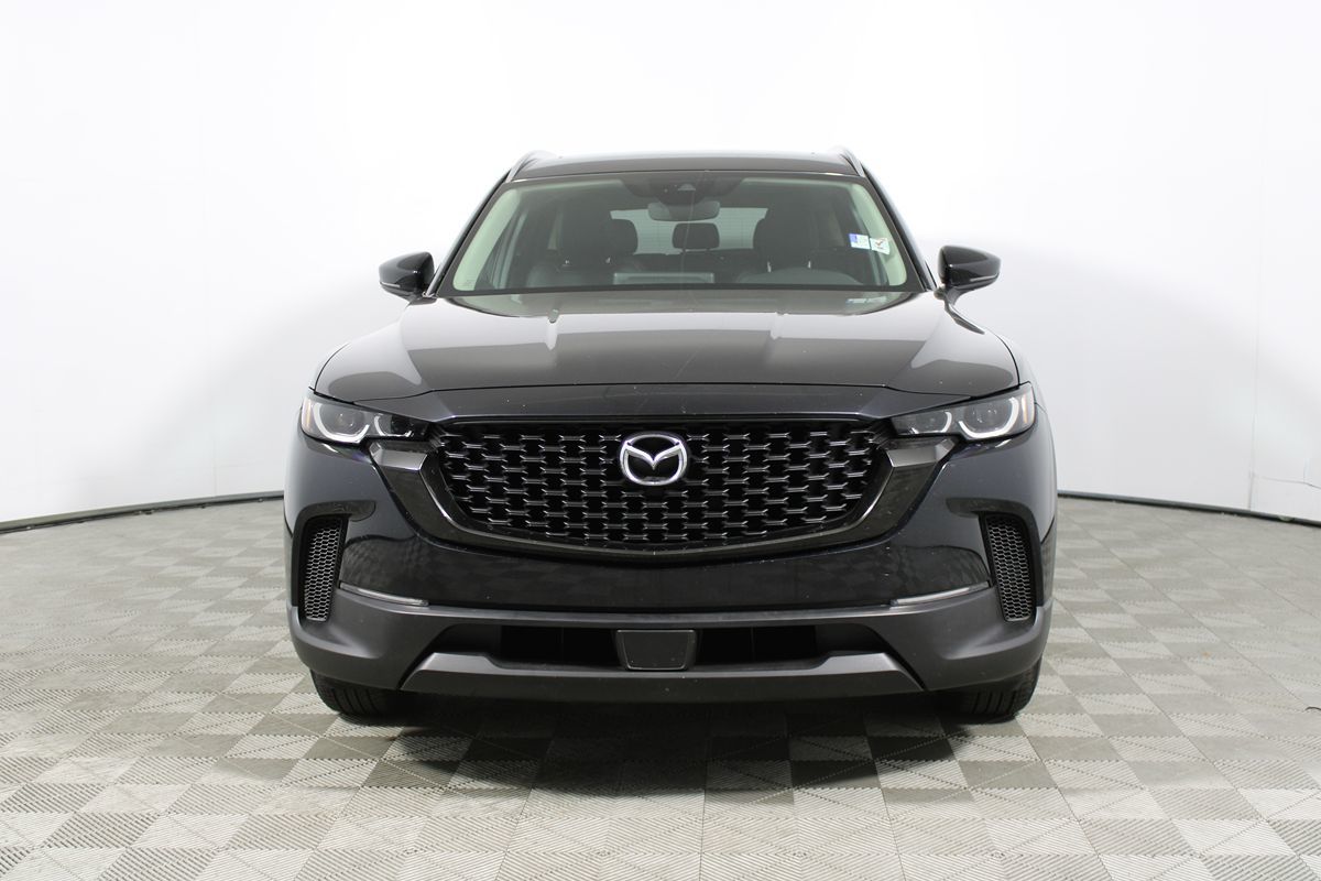 2023 Mazda CX-50 2.5 Preferred Plus photo 2