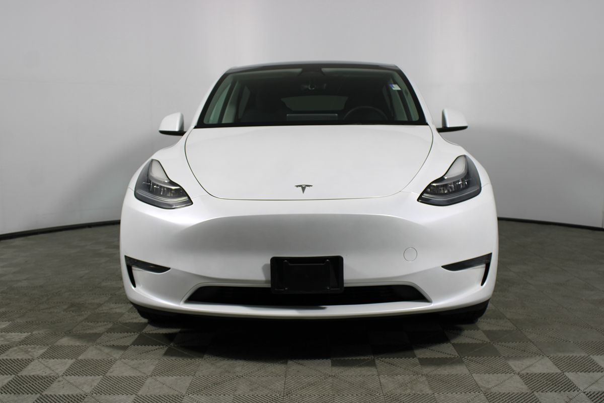 2023 Tesla Model Y Long Range photo 2