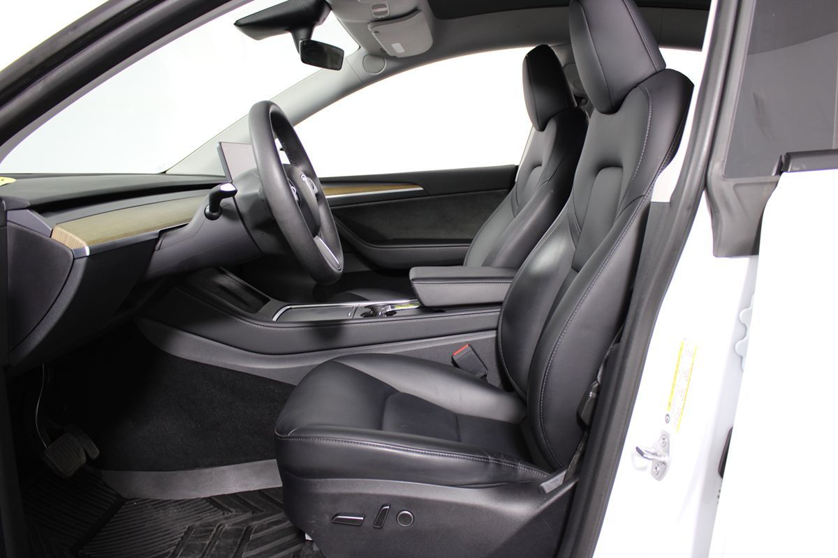 2023 Tesla Model Y Long Range photo 6