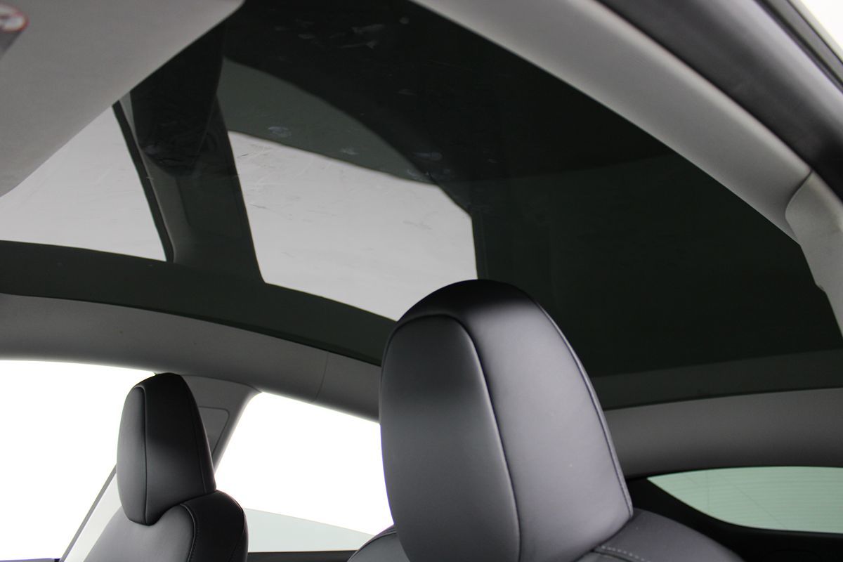2023 Tesla Model Y Long Range photo 7