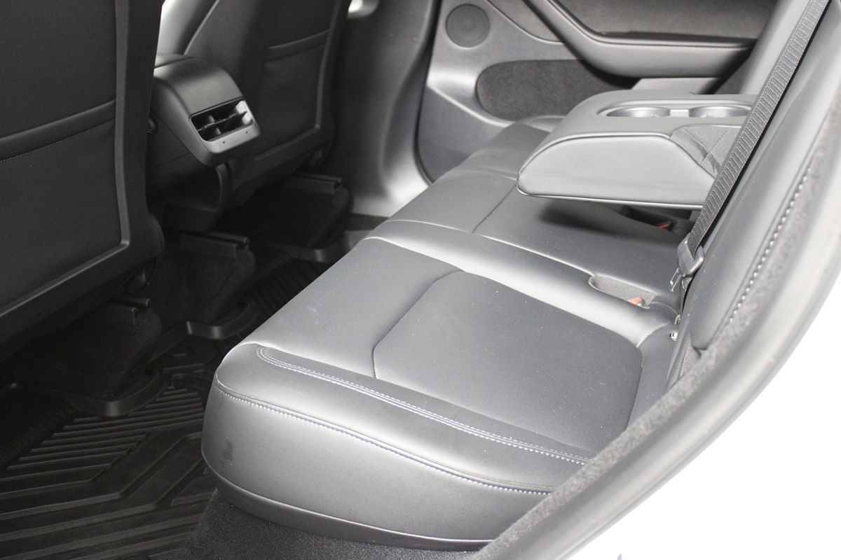 2023 Tesla Model Y Long Range photo 18