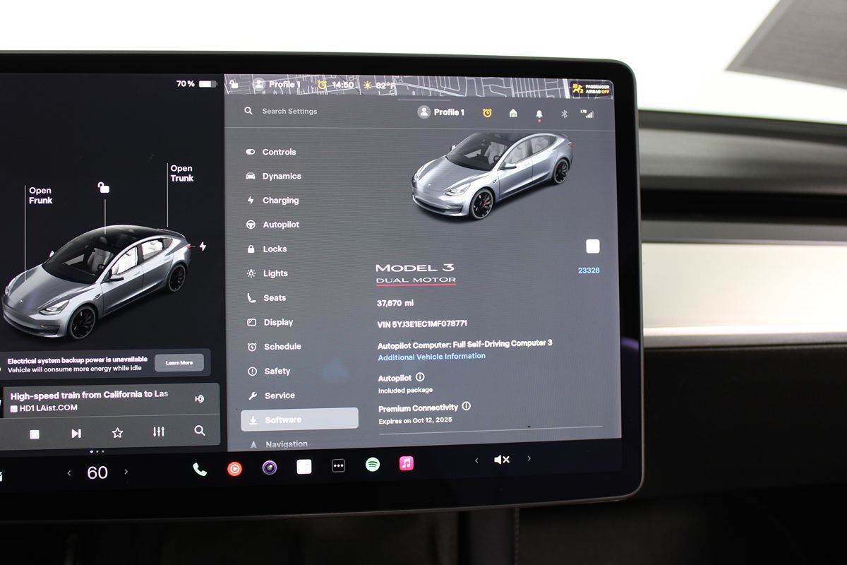 2021 Tesla Model 3 Performance photo 12
