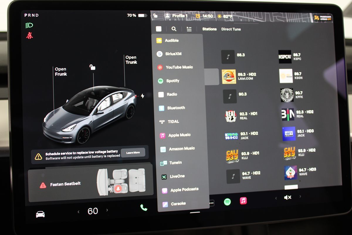 2021 Tesla Model 3 Performance photo 16