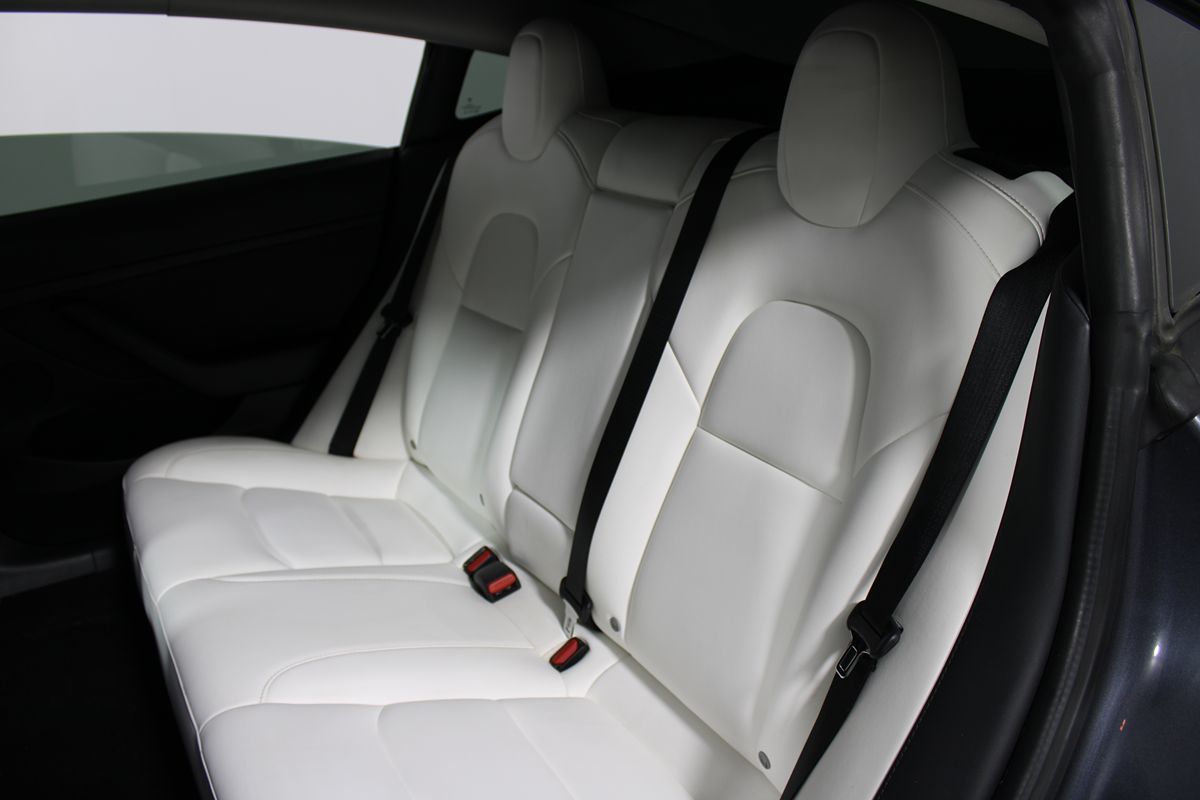 2021 Tesla Model 3 Performance photo 18