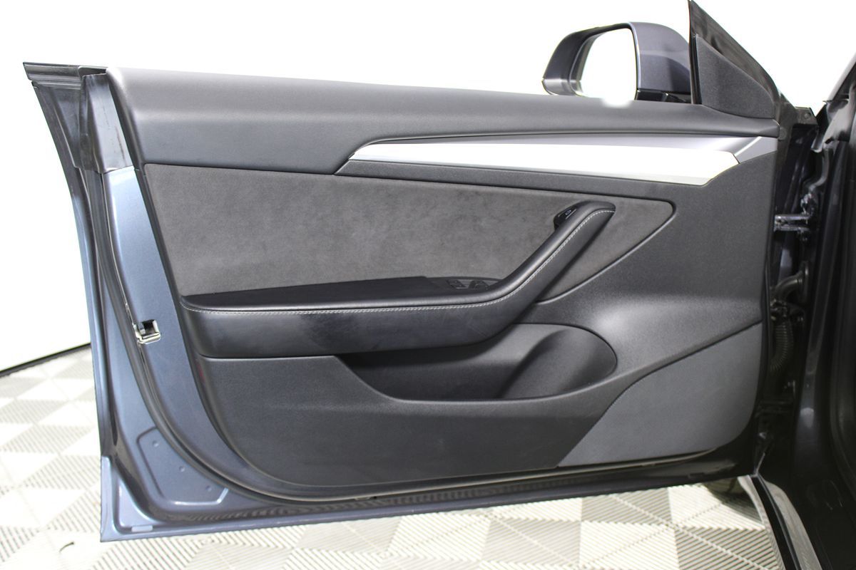 2021 Tesla Model 3 Performance photo 4