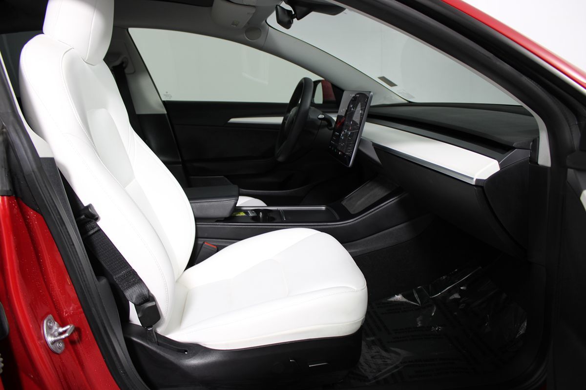 2022 Tesla Model 3 Long Range photo 7