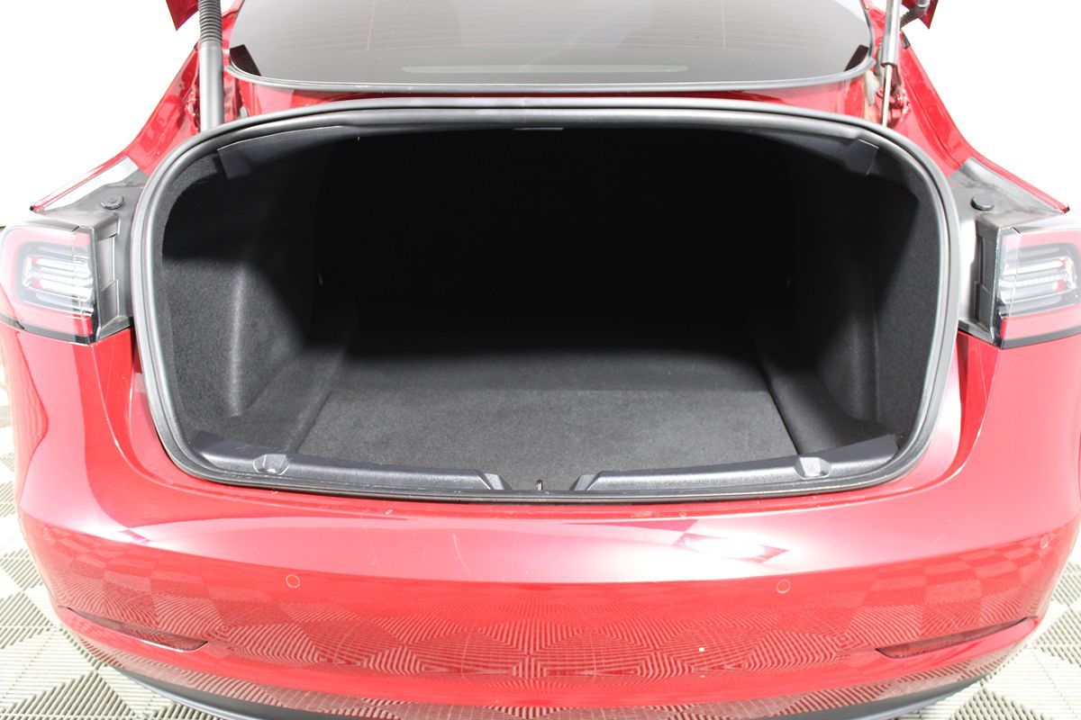 2022 Tesla Model 3 Long Range photo 16