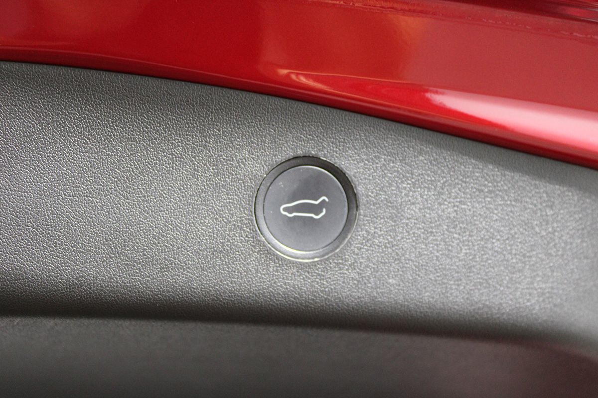 2022 Tesla Model 3 Long Range photo 17