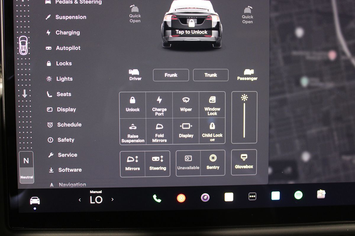 2023 Tesla Model X Plaid photo 18