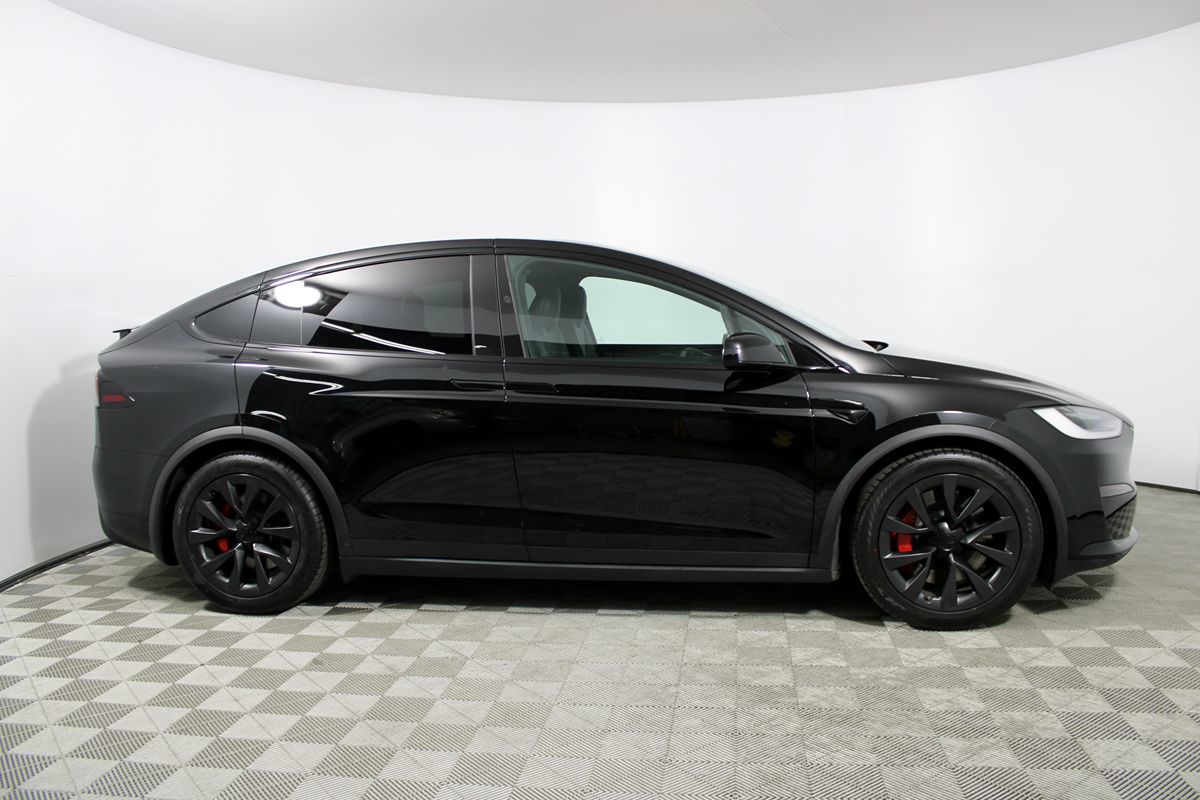 2023 Tesla Model X Plaid photo 31