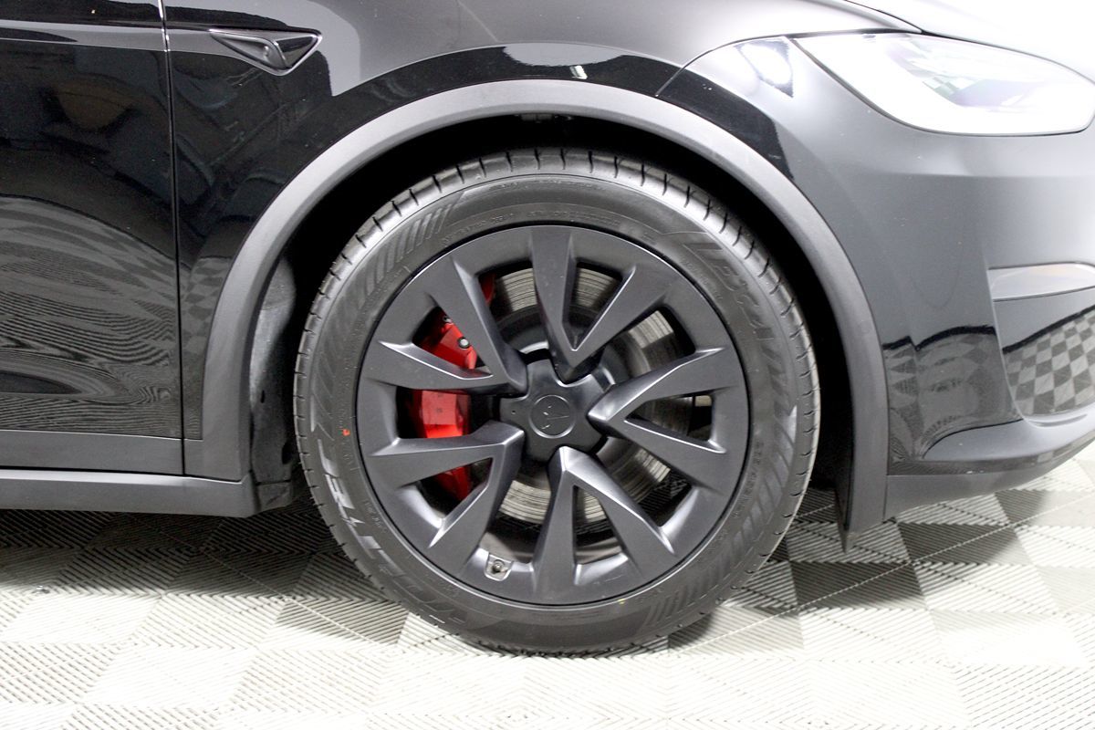 2023 Tesla Model X Plaid photo 32