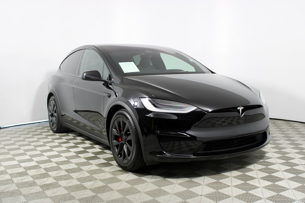 2023 Tesla Model X Plaid photo 25