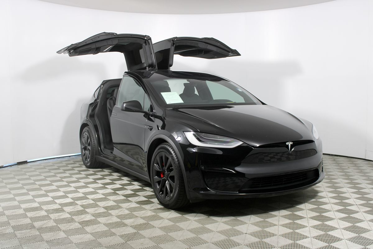 2023 Tesla Model X Plaid photo 26