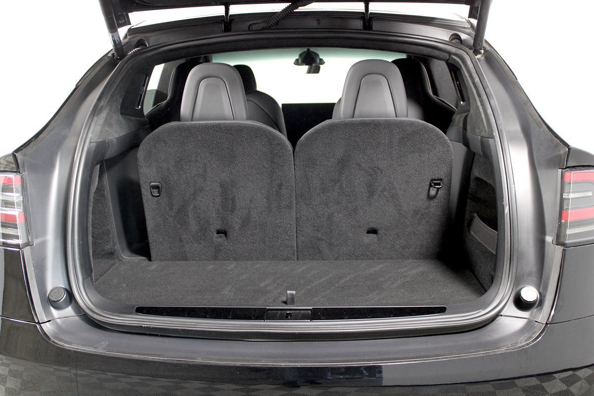 2023 Tesla Model X Plaid photo 22
