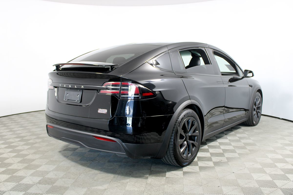 2023 Tesla Model X Plaid photo 28