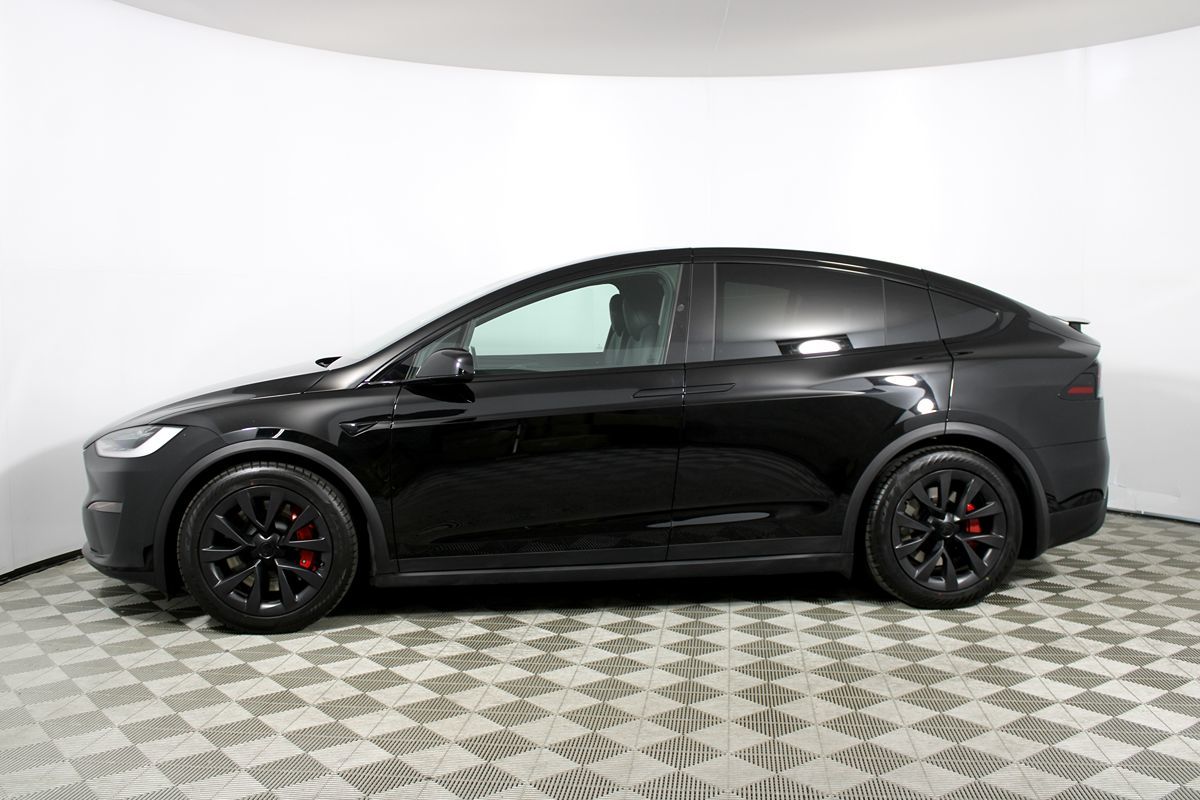 2023 Tesla Model X Plaid photo 27