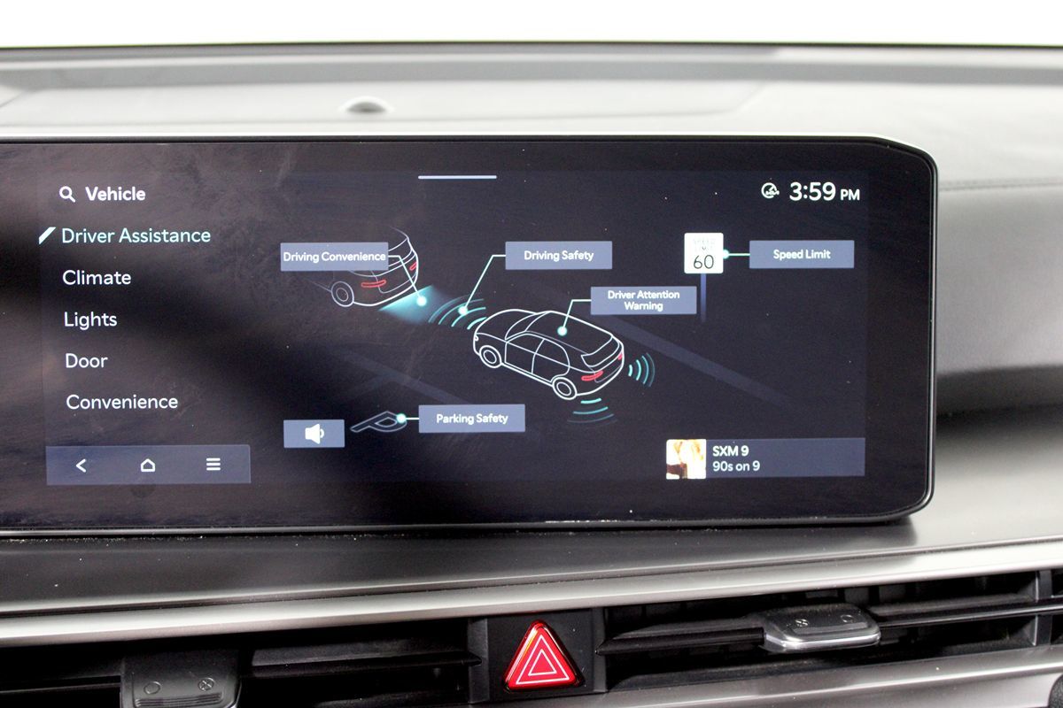 2024 Kia Sorento S photo 22