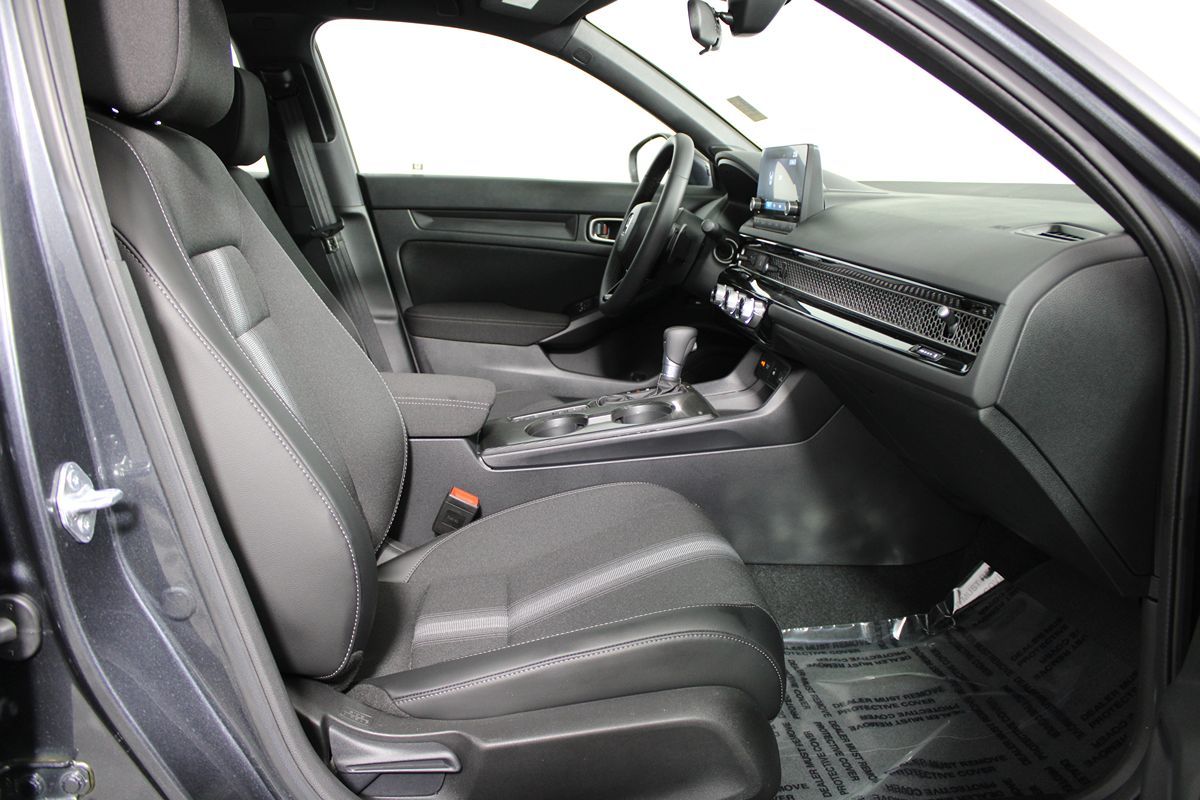 2025 Honda Civic Sport photo 8