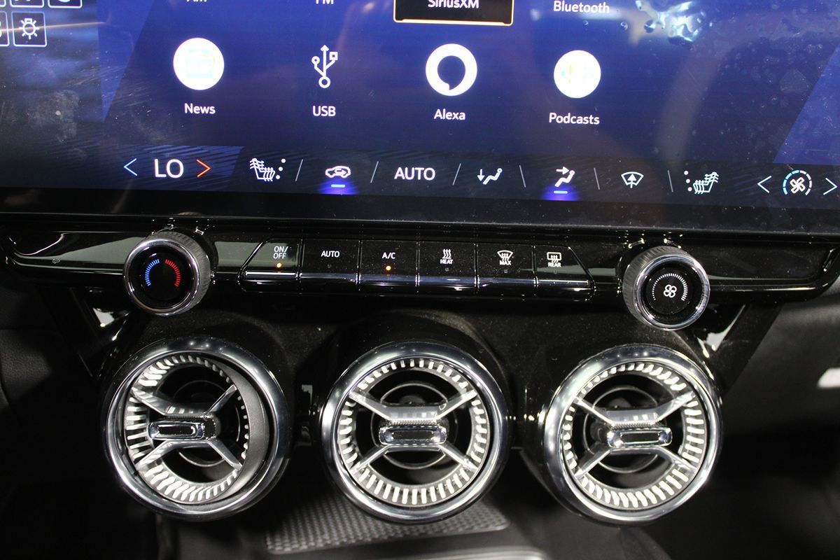 2024 Chevrolet Blazer 2LT photo 9