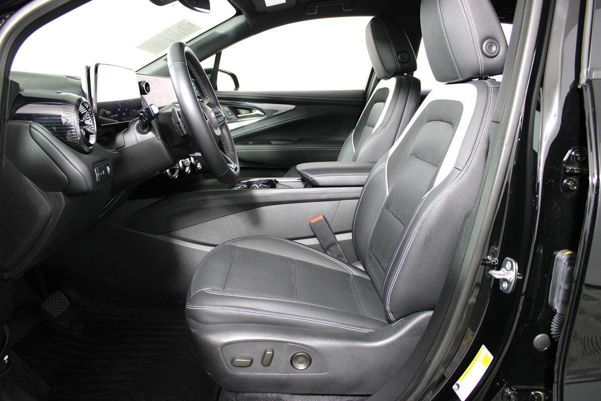 2024 Chevrolet Blazer 2LT photo 4