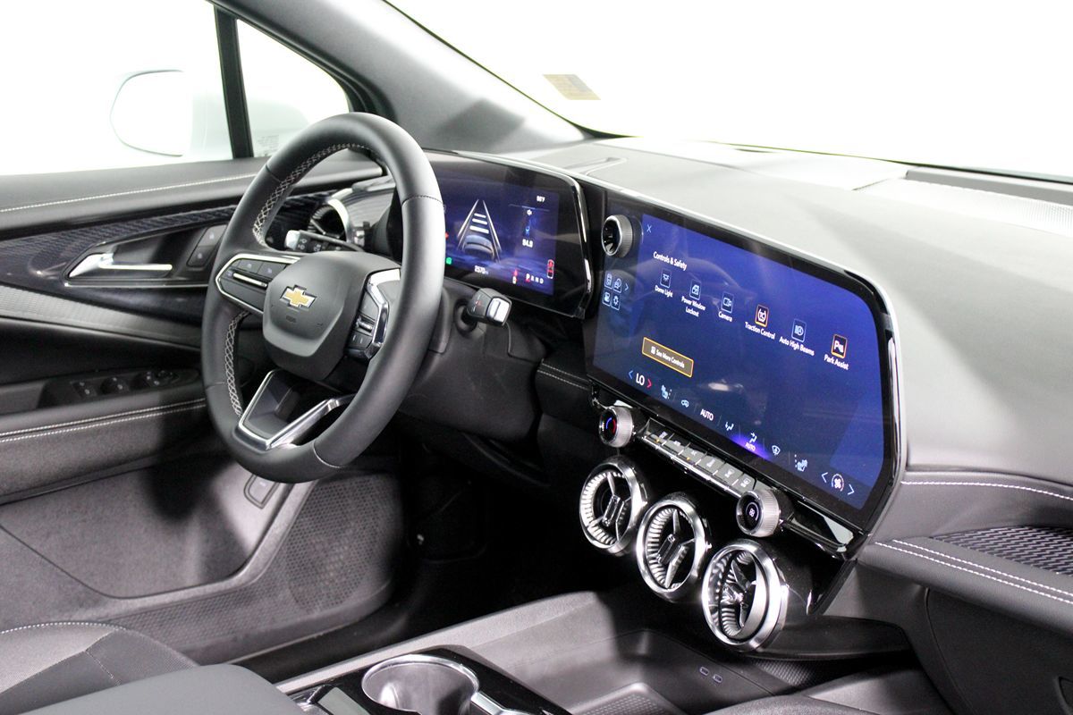 2024 Chevrolet Blazer 2LT photo 16