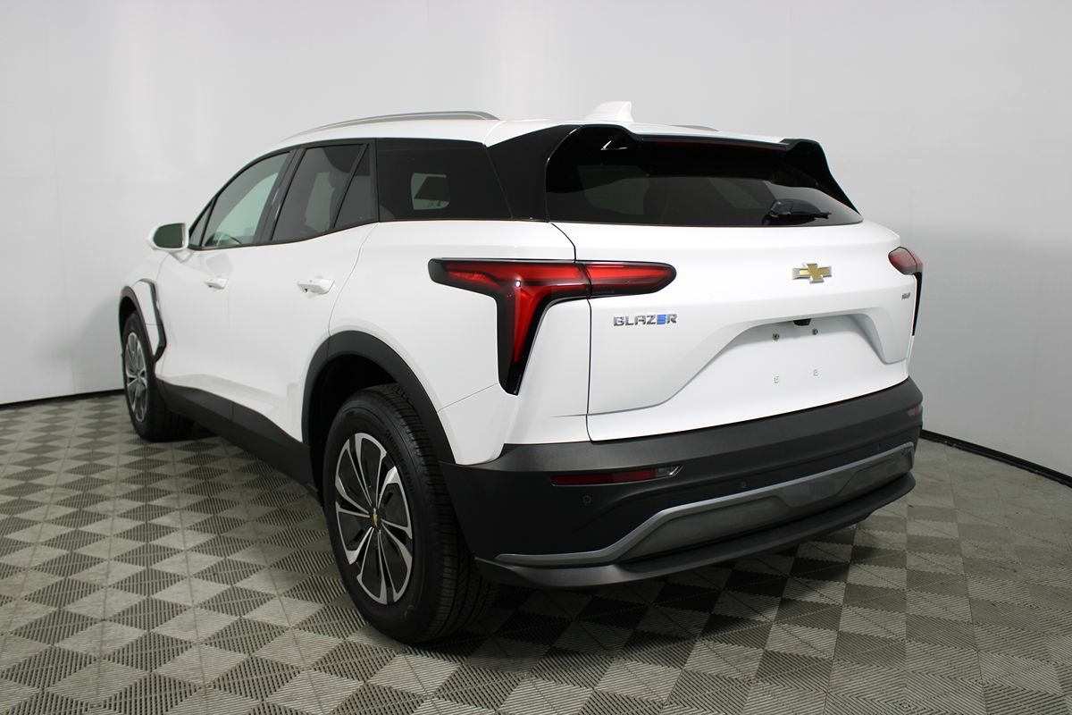 2024 Chevrolet Blazer 2LT photo 28