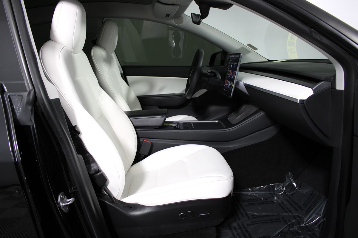 2021 Tesla Model Y Standard Range photo 3