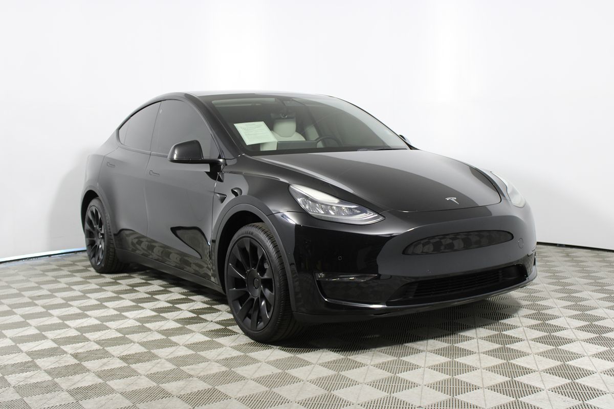 2021 Tesla Model Y Standard Range photo 4
