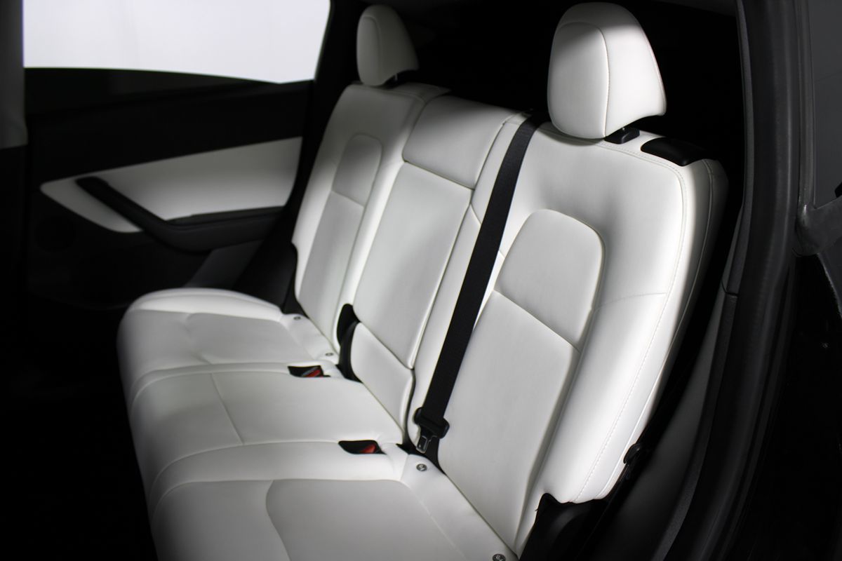 2021 Tesla Model Y Standard Range photo 7