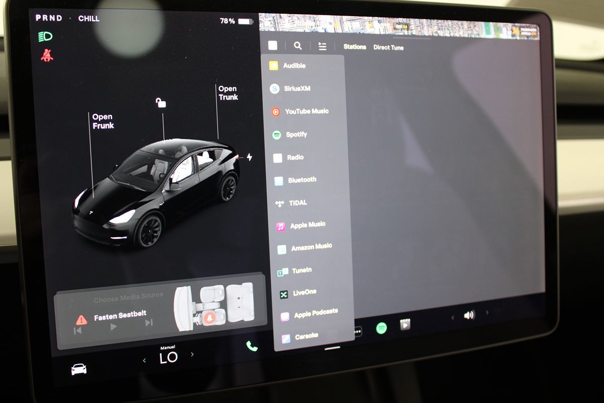 2021 Tesla Model Y Standard Range photo 17