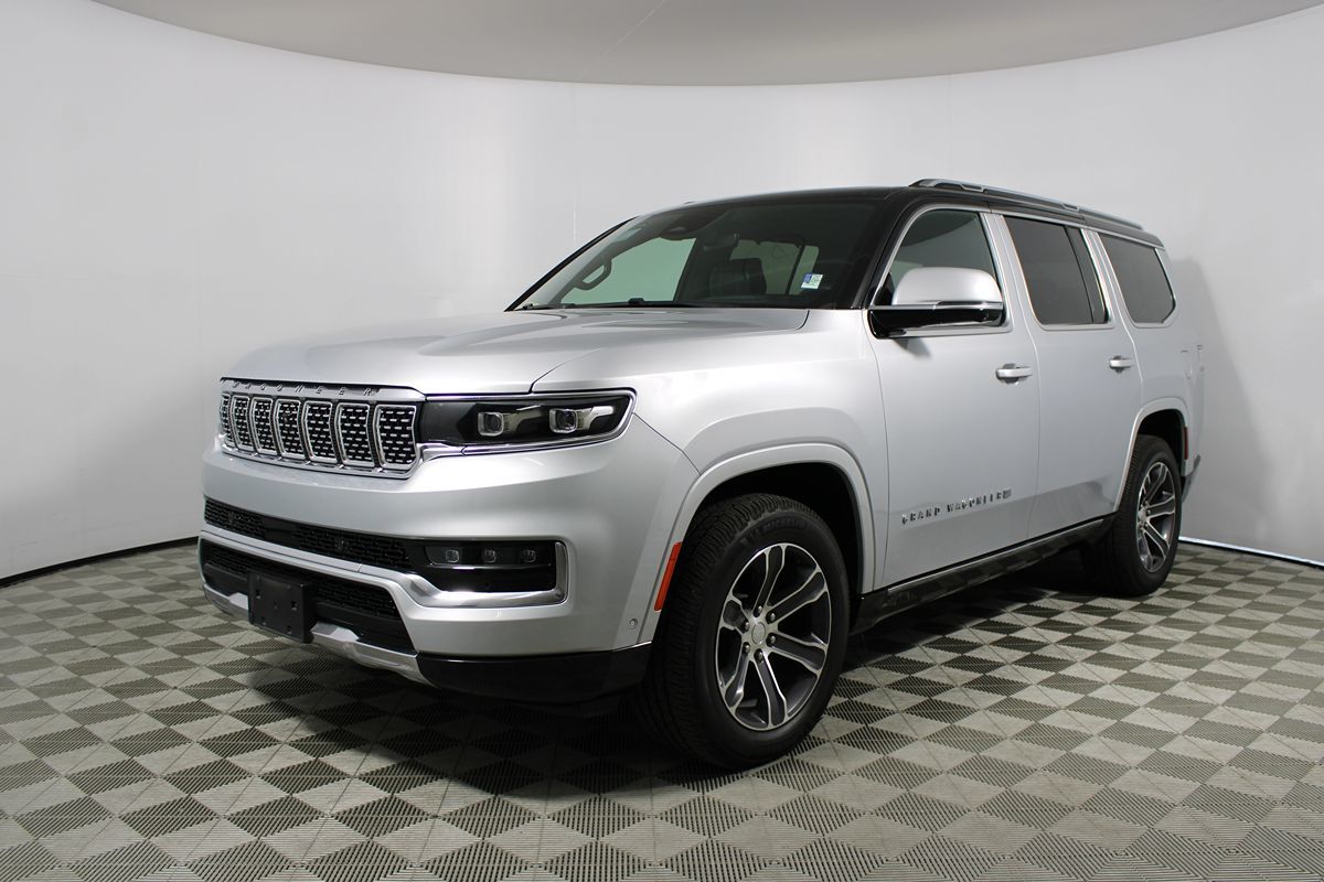 2022 Jeep Grand Wagoneer I photo 2