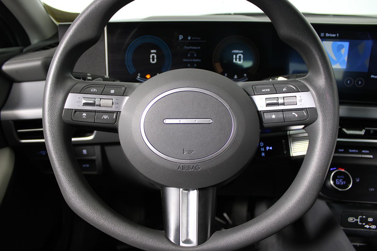 2025 Hyundai Sonata SEL photo 4