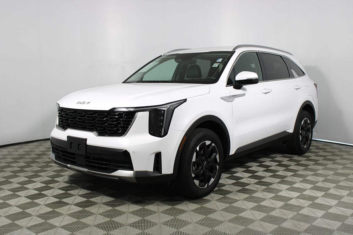2024 Kia Sorento S photo 3