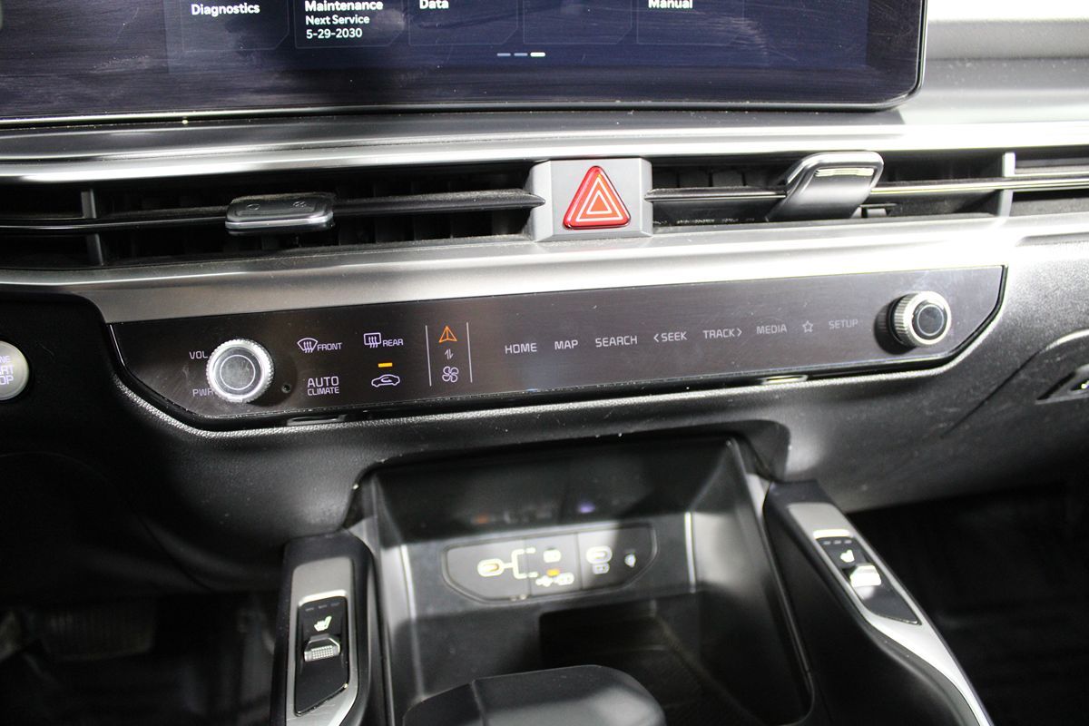 2024 Kia Sorento S photo 15