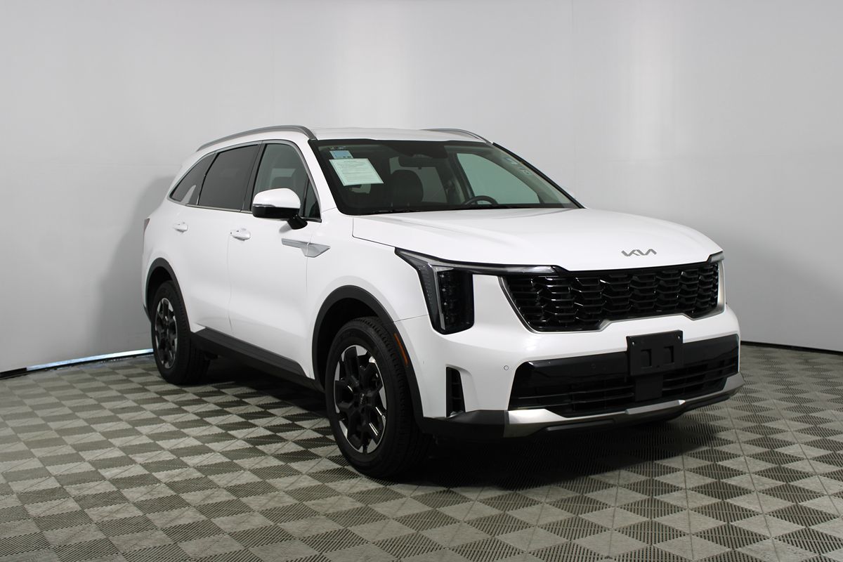 2024 Kia Sorento S photo 29