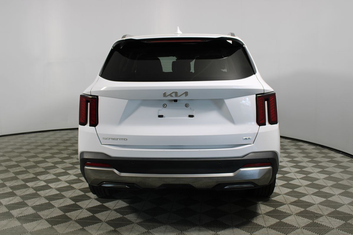 2024 Kia Sorento S photo 33