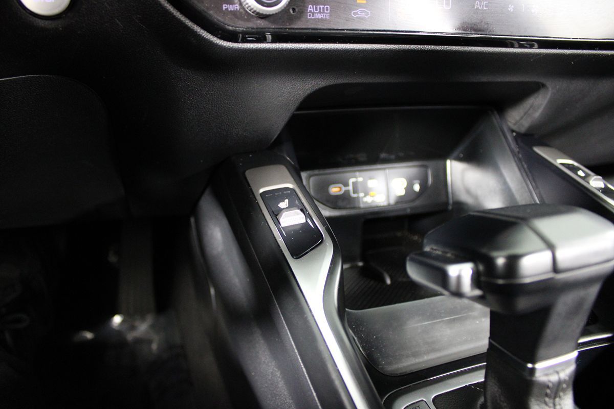 2024 Kia Sorento S photo 10