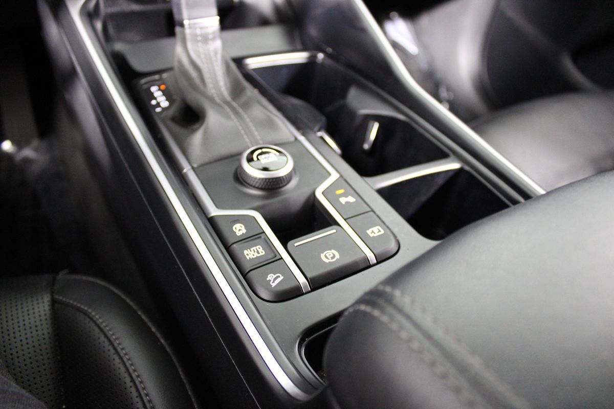 2024 Kia Sorento S photo 11