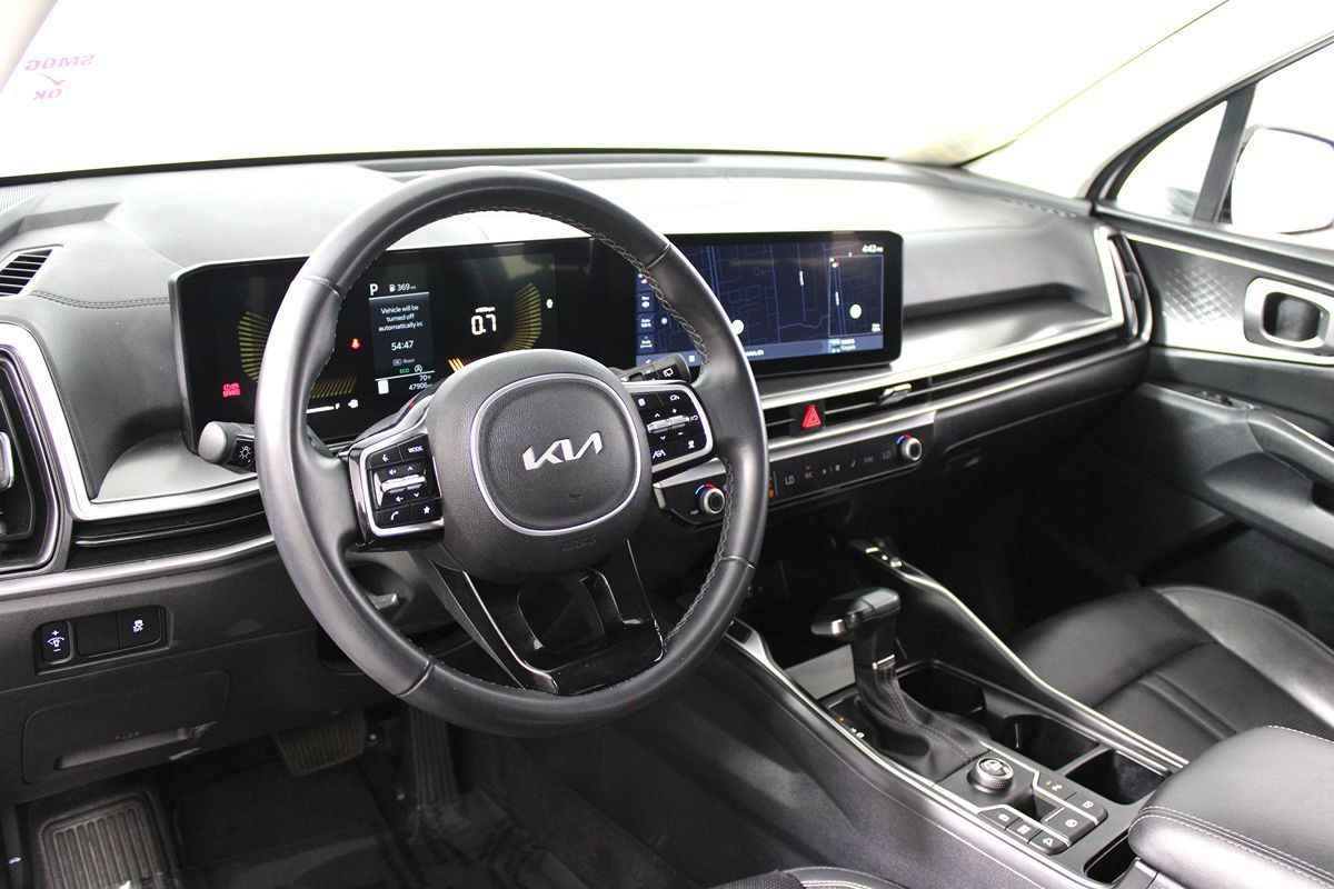 2024 Kia Sorento S photo 27
