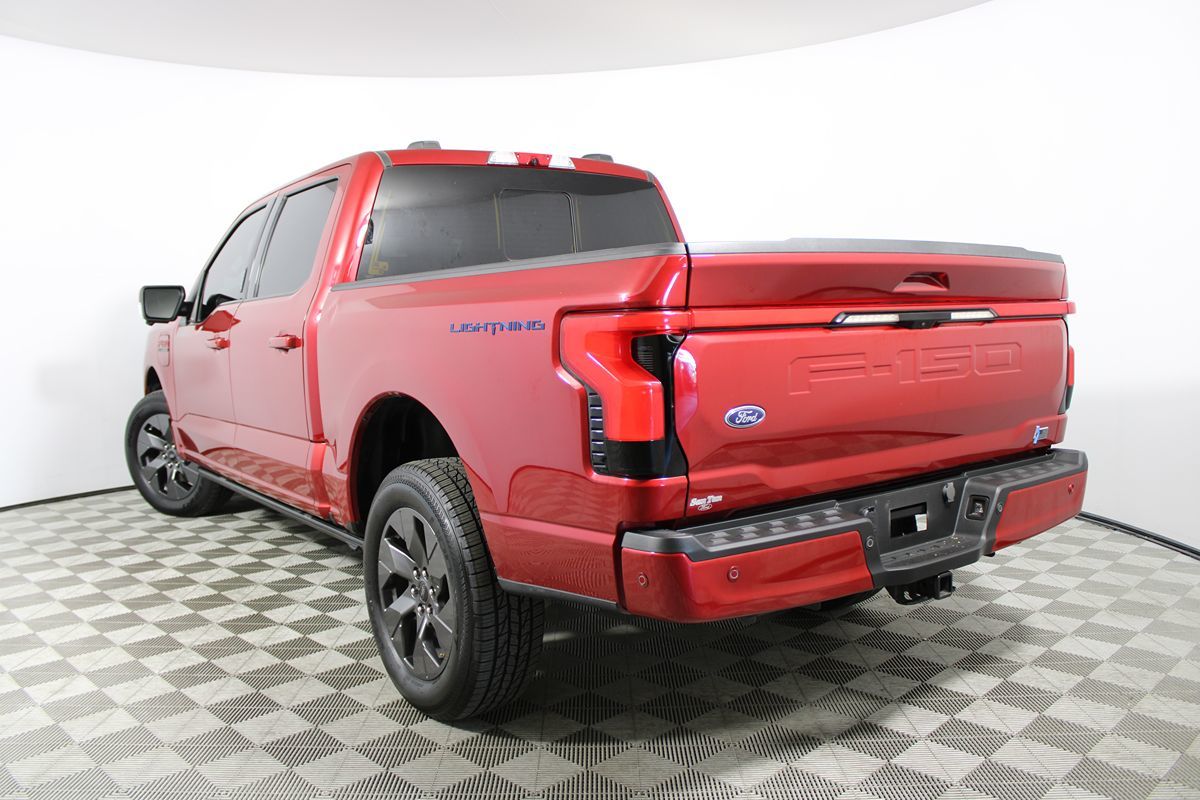 2023 Ford F-150 Lightning Lariat photo 41