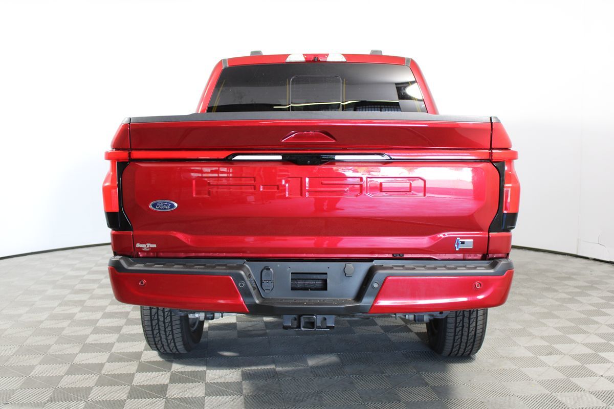 2023 Ford F-150 Lightning Lariat photo 43
