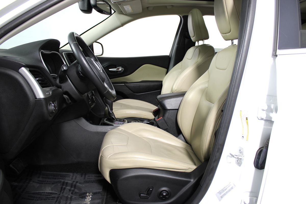 2015 Jeep Cherokee Limited photo 3