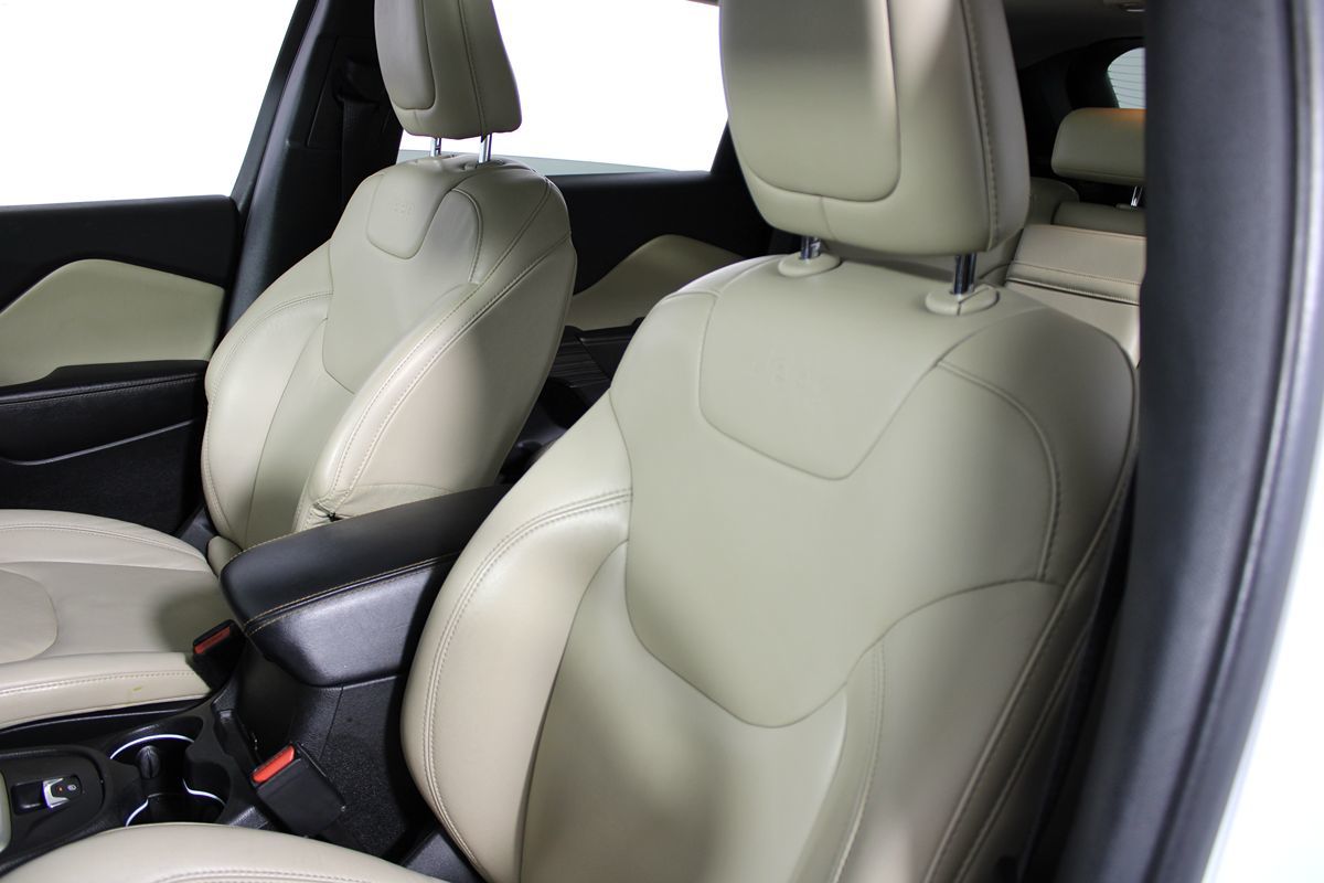 2015 Jeep Cherokee Limited photo 4