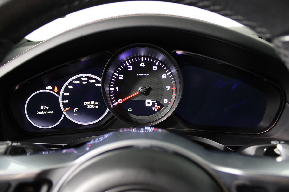 2022 Porsche Cayenne Base photo 14