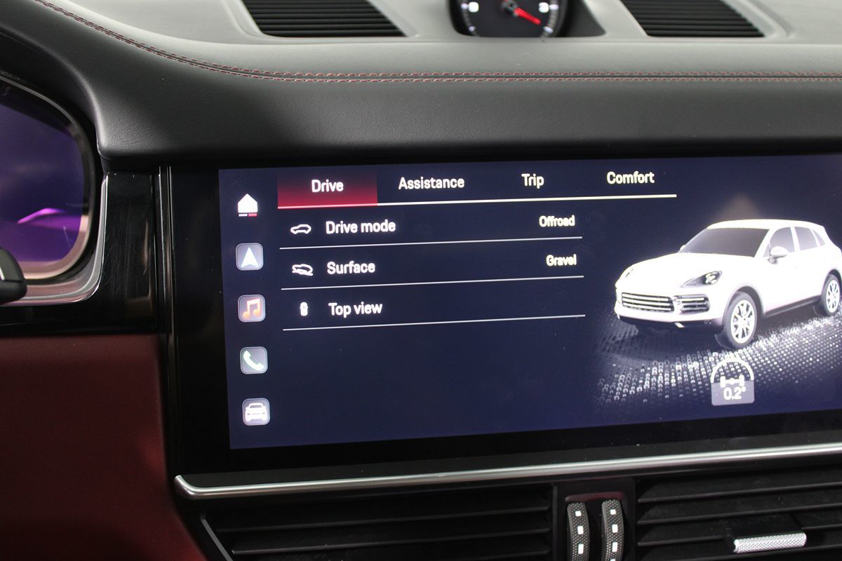 2022 Porsche Cayenne Base photo 19